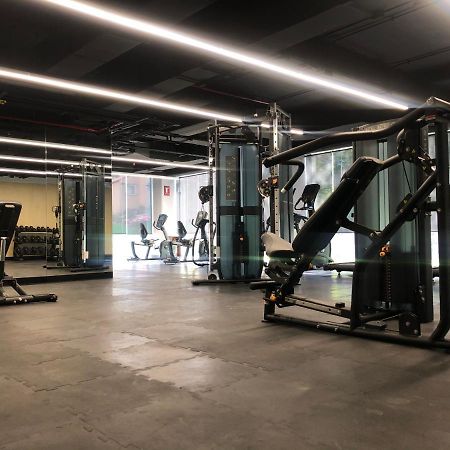 Galeria Plaza San Jeronimo Hotel Mexico By Eksteriør billede The gym at the hotel