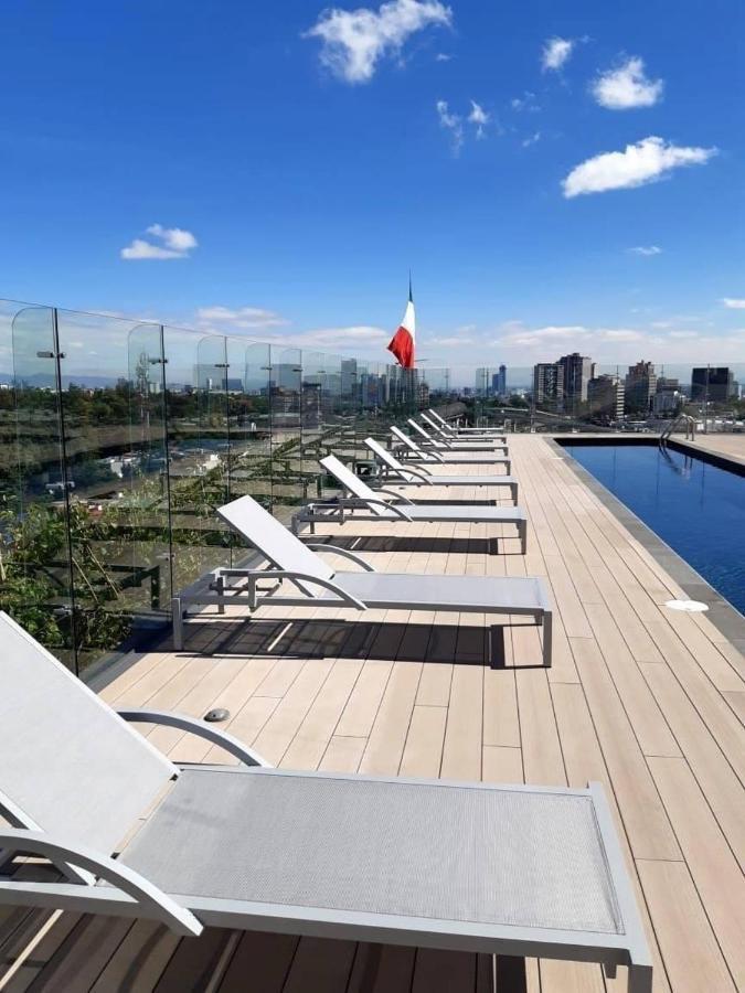 Galeria Plaza San Jeronimo Hotel Mexico By Eksteriør billede Rooftop pool at the hotel