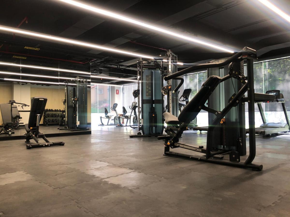 Galeria Plaza San Jeronimo Hotel Mexico By Eksteriør billede The gym at the hotel