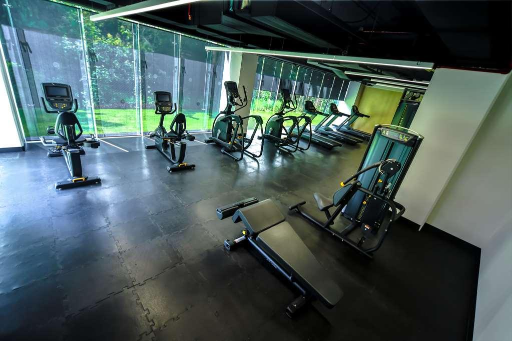 Galeria Plaza San Jeronimo Hotel Mexico By Faciliteter billede The gym at the hotel